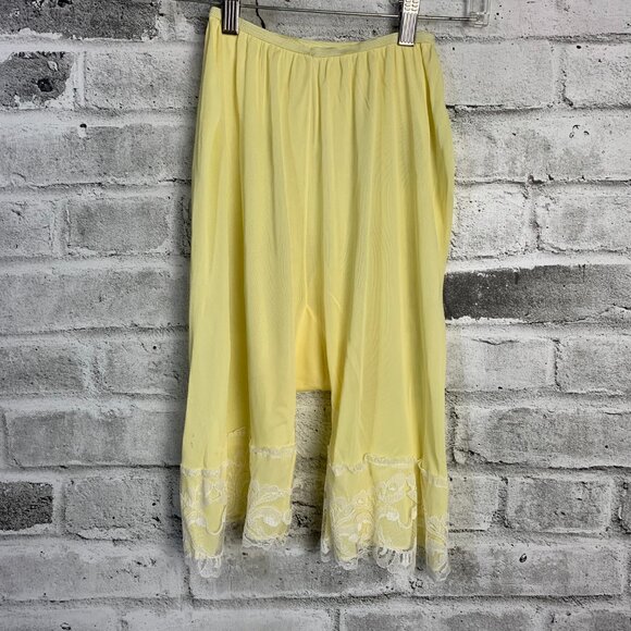 Vintage 60s Bloomers Yellow Sheer Chiffon Lace Lingerie Pettipants Boho Shorts - Picture 4 of 10